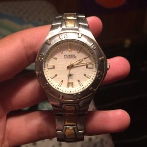 fossil (100 meters) watch
